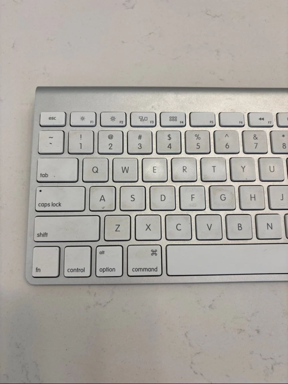 Apple Wireless Aluminum Bluetooth Keyboard - Silver